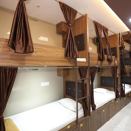 Mango Marol Dormitory Mumbai Exterior photo